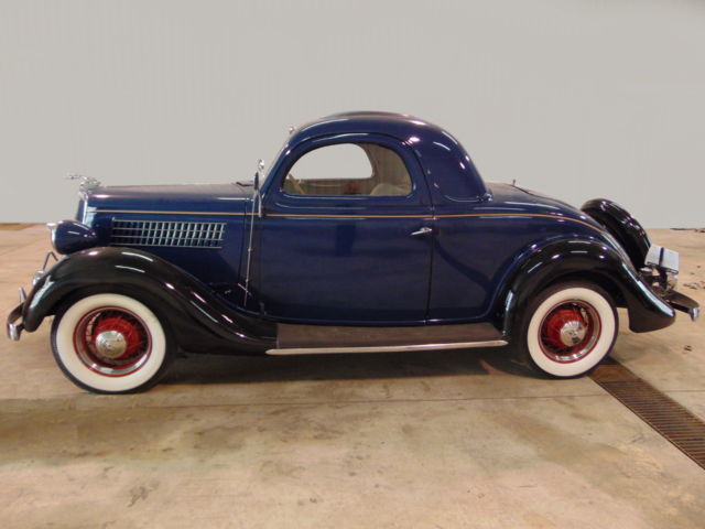 1935 Ford Deluxe