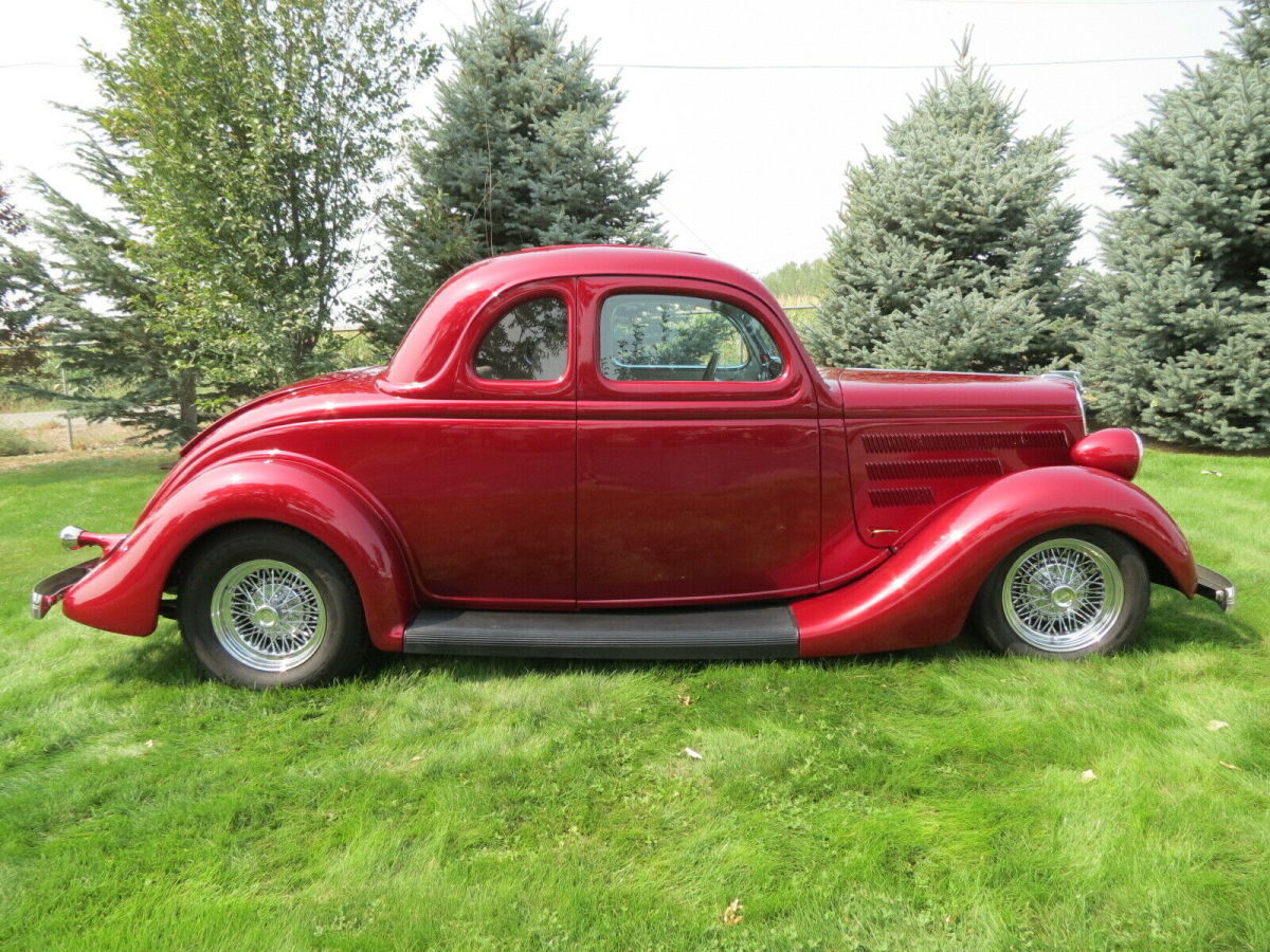 1935 Ford 5 window