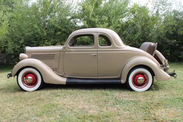 1935 Ford 5 WINDOW RUMBLE SEAT COUPE RUMBLE SEAT