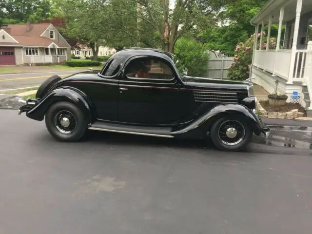 1935 Ford coupe