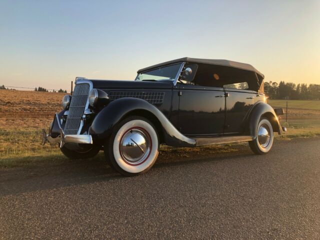 1935 Ford pheaton Deluxe