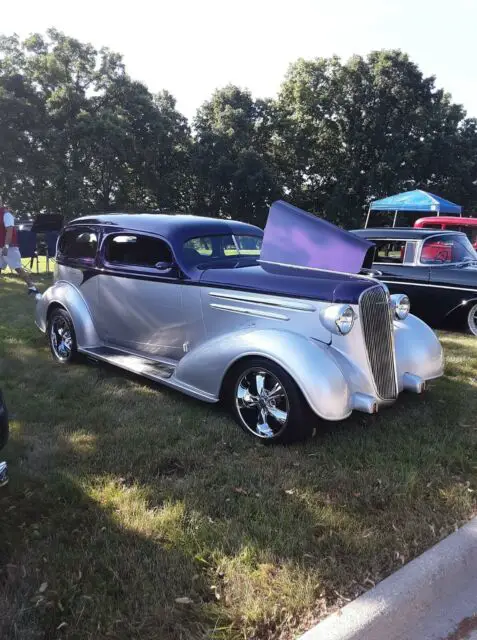 1936 Chevrolet 2-DOOR SEDAN Street Rod