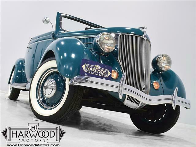 1936 Ford Deluxe Cabriolet --