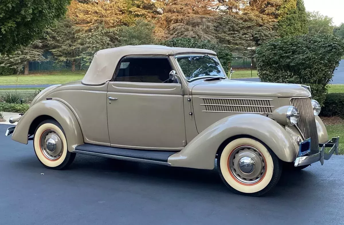 1936 Ford Deluxe