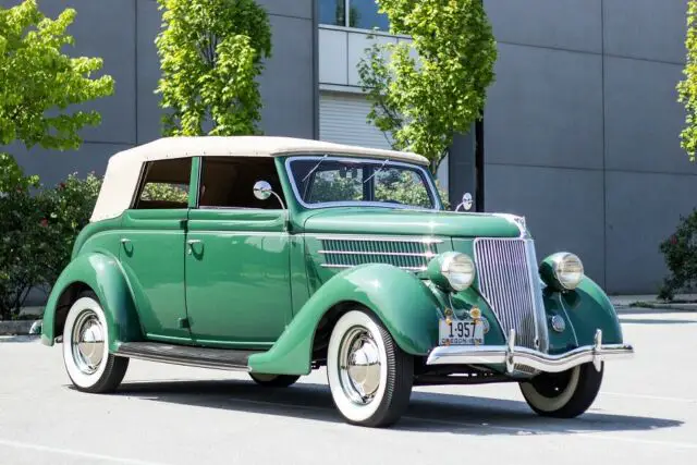 1936 Ford Model 68 Deluxe