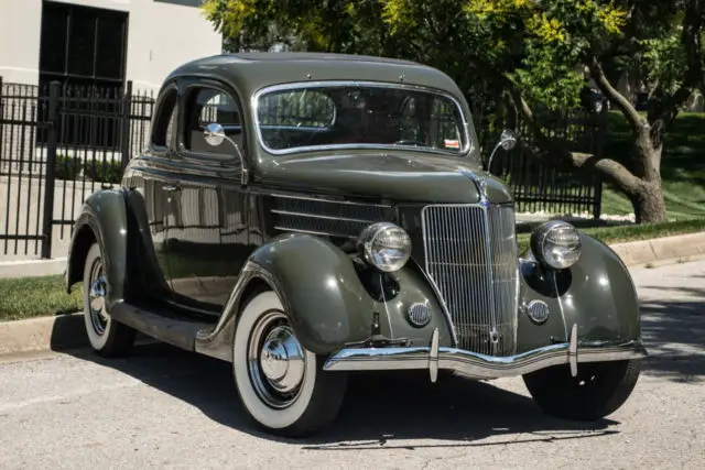 1936 Ford Deluxe