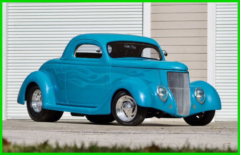 1936 Ford 3-Window Coupe 3-Window Coupe Resto-Mod / 355 V8 / 700R4 / A/C