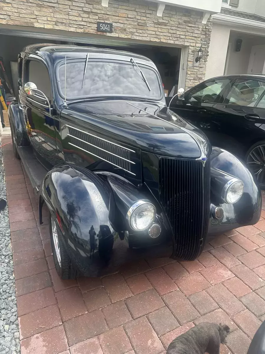 1936 Ford Model 48 2 door