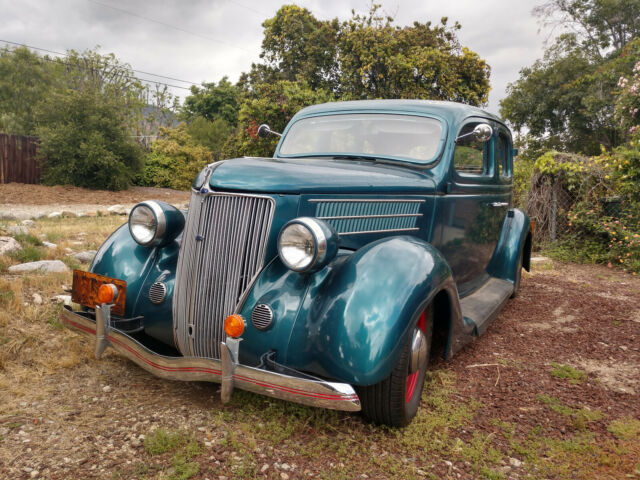 1936 Ford Model 68 Deluxe