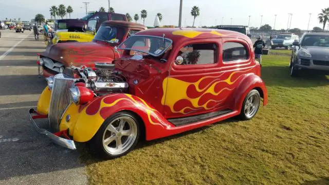 1936 Ford SEDAN