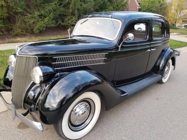 1936 Ford Sedan Slant Back --