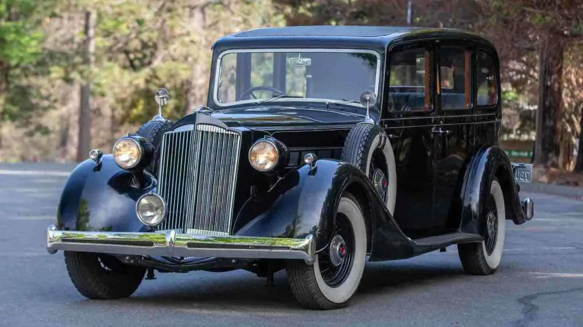 1936 Packard 1402 limousine