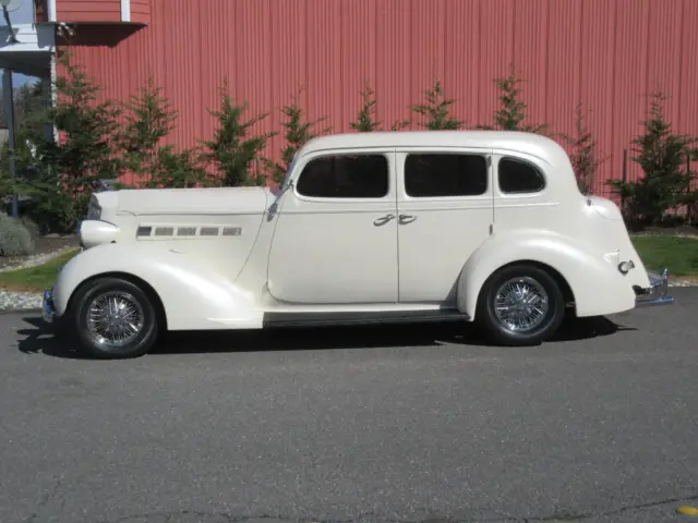 1936 Packard Four-Hundred Resto-rod