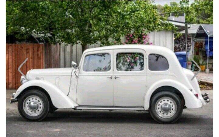 1937 Austin 1300 Saloon Goodwood