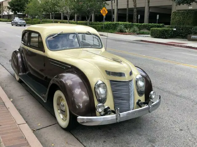 1937 Chrysler Airflow Coupe C1