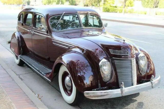 1937 Chrysler AIRFLOW CLEAN TITLE / RUNS AND DRIVES GRET