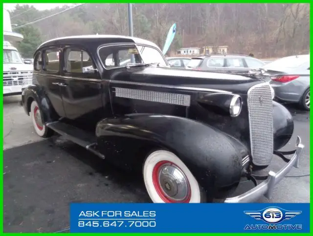 1937 Cadillac Sixty Special