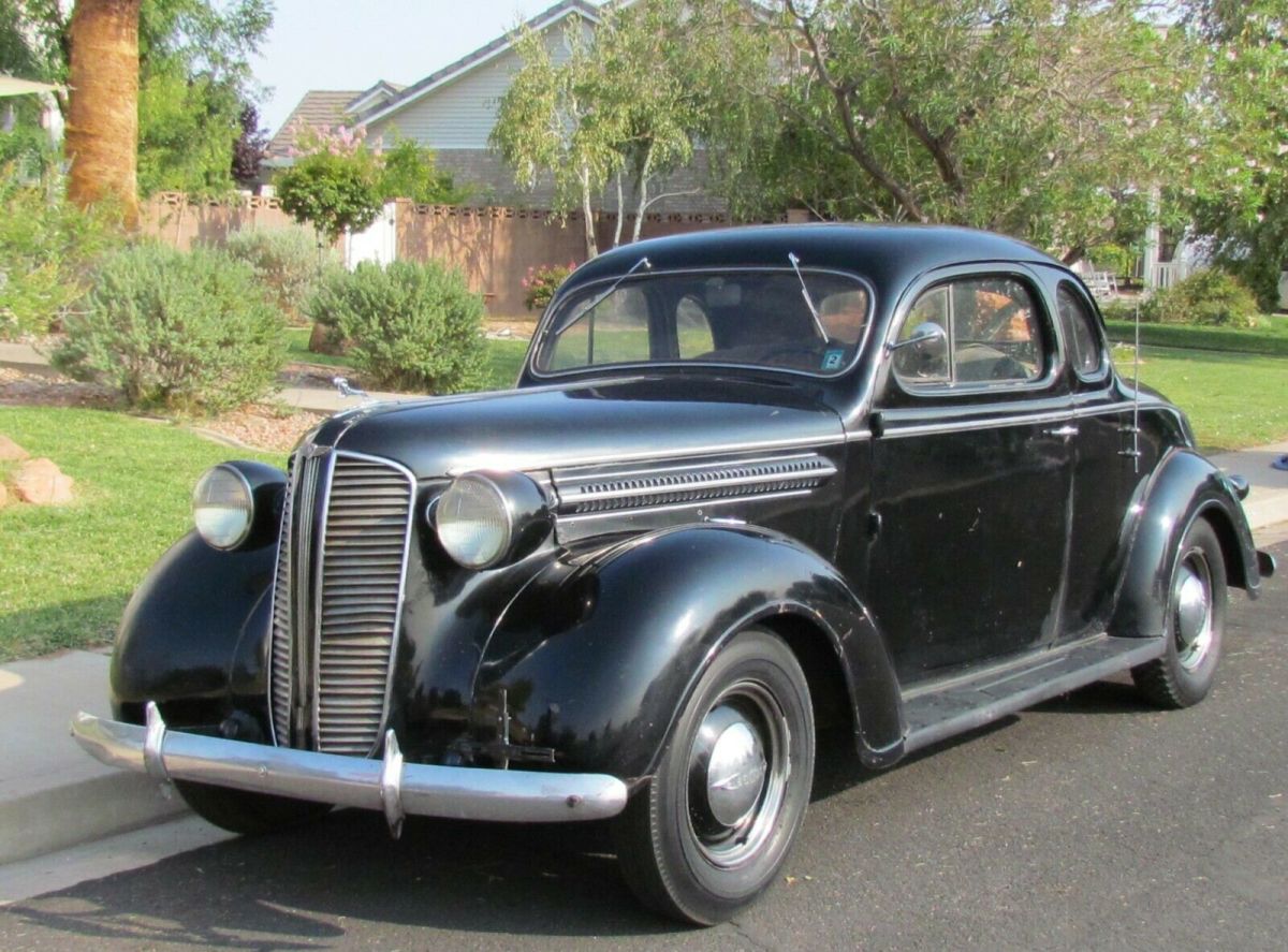 1937 Dodge D5 Business Coupe