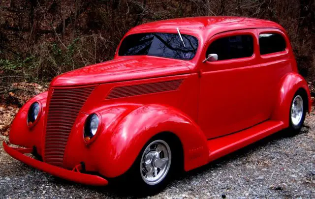 1937 Ford 2 Door Sedan Street Rod