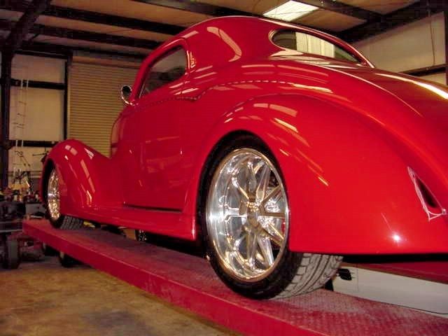 1937 Ford 3 WINDOW COUPE