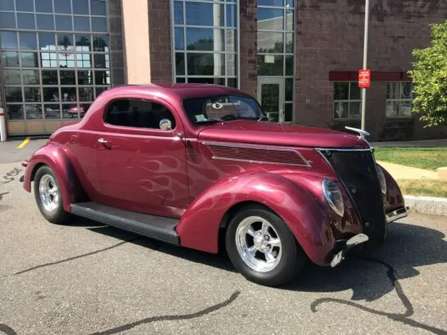 1937 Ford 3 Window Coupe Hotrod