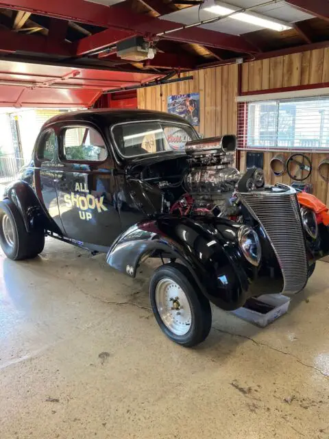 1937 Ford Coupe 2 DR