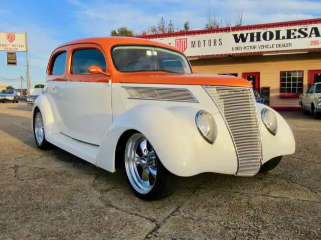 1937 Ford COUPE