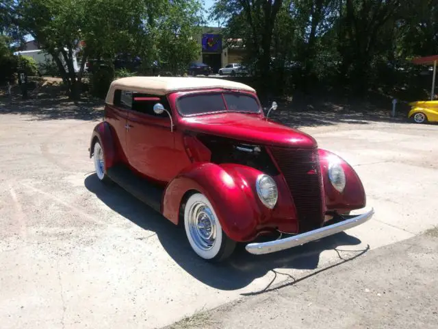 1937 Ford Roadster Hotrod