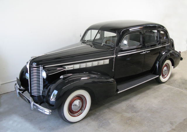 1938 Buick Series 40 Sedan Special