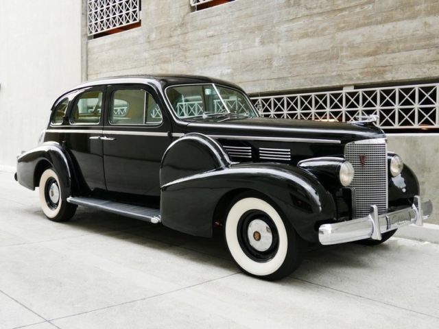 1938 Cadillac Seies-65 1938 Cadillac Seies-65 With Dual Side-Mounts