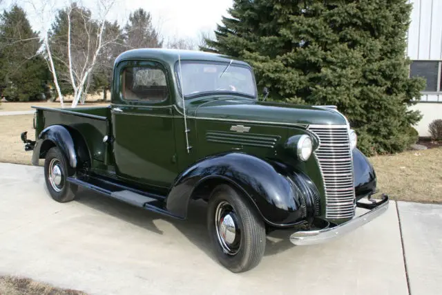 1938 Chevrolet Other Pickups black fenders, cream yellow pin striping