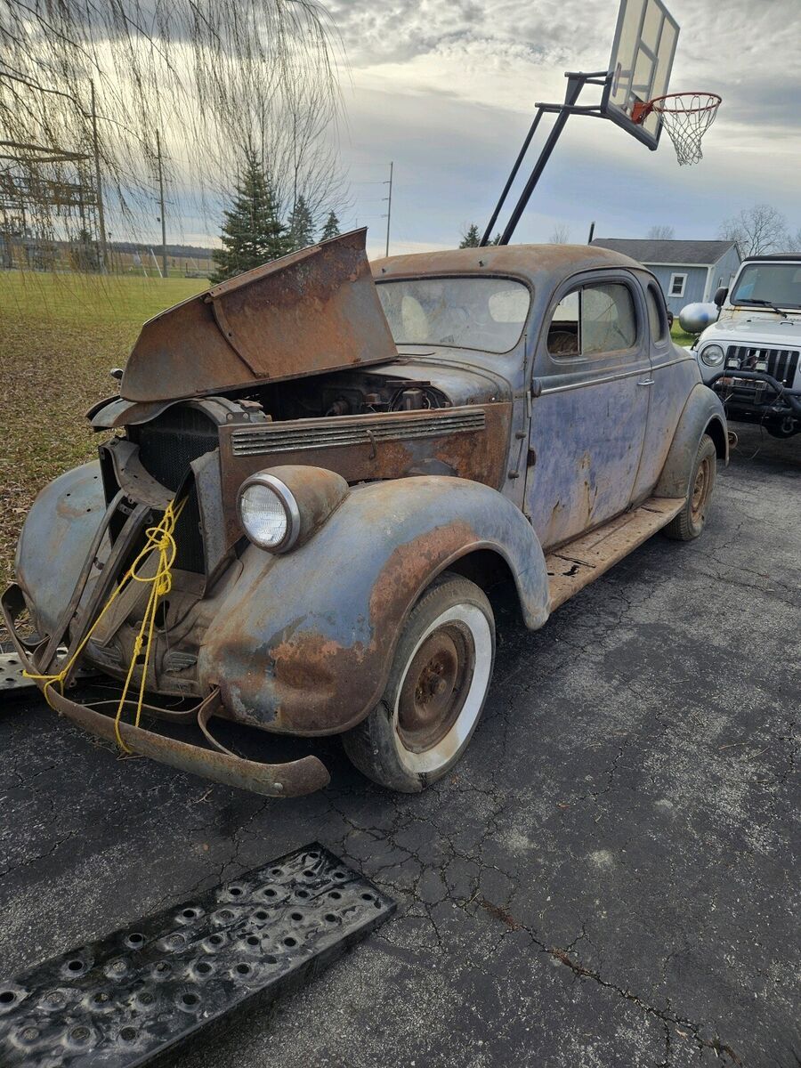 1938 Dodge D8