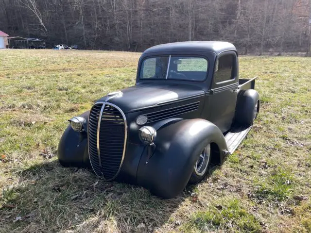 1938 Ford 81-C short bed