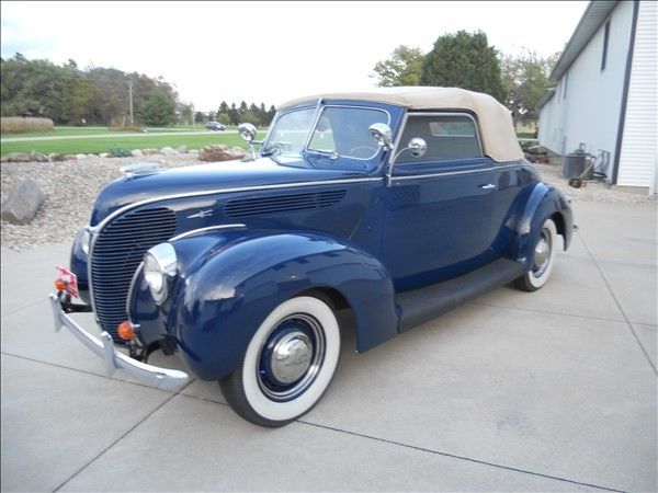 1938 Ford Deluxe