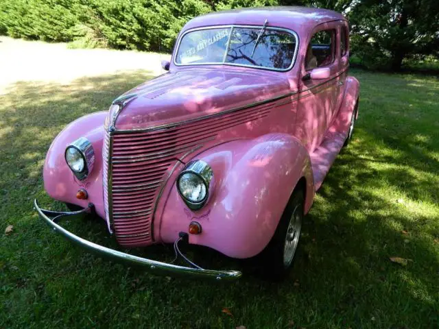 1938 Ford Hot Rod Tudor Pink Lady