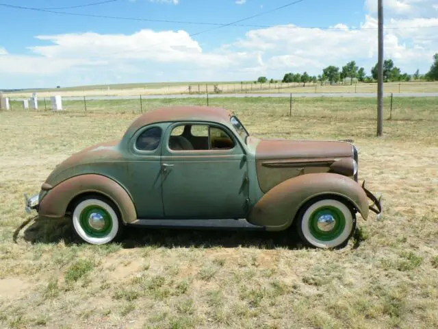 1938 Plymouth P6 DLX DLX