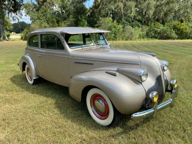 1939 Buick Special Chrome