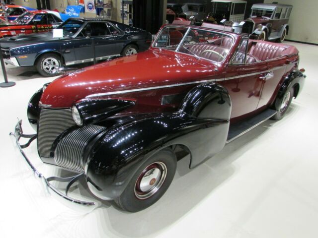 1939 Cadillac Series 61 SERIES 61 CONVERTIBLE