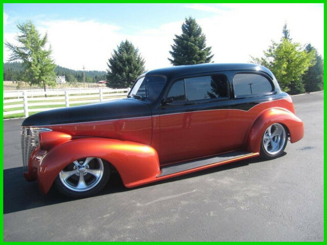 1939 Chevrolet Deluxe Master Street Rod All Steel Professional Frame Off Build