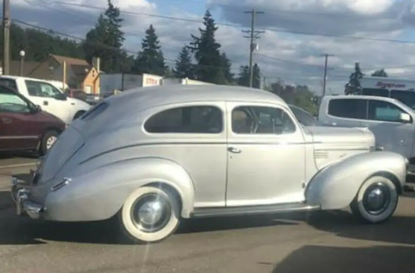 1939 Chrysler Royal DELUXE