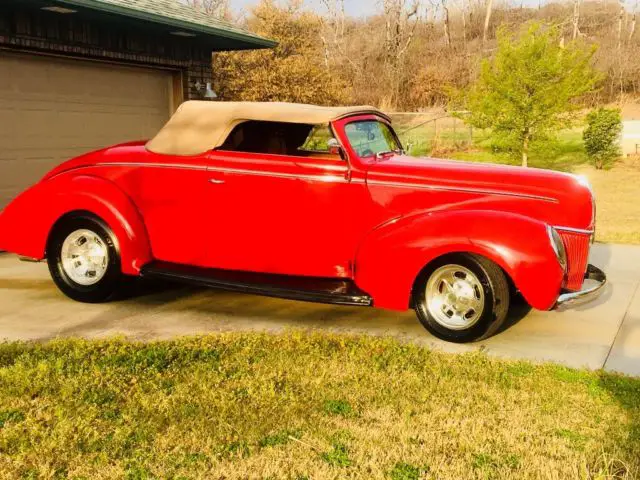 1939 Ford Convertible Cabriolet