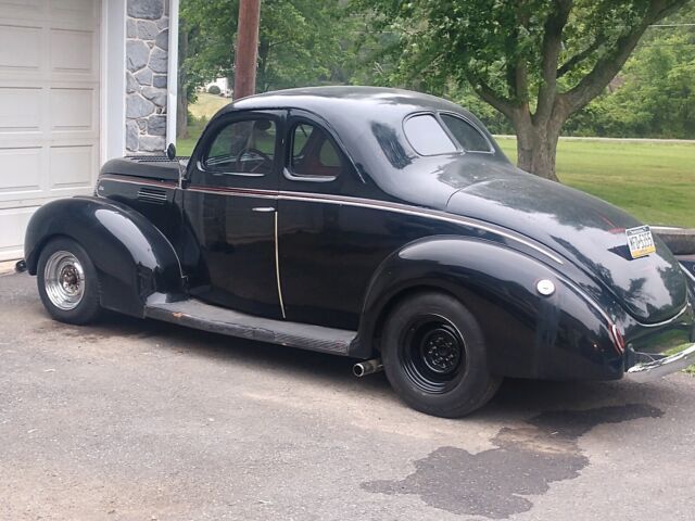1939 Ford Coupe standard