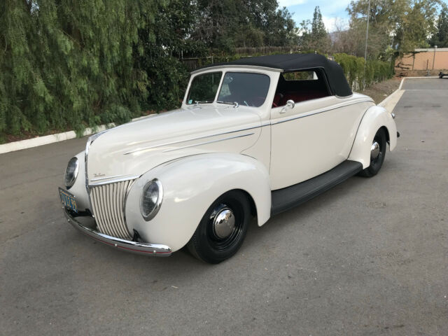 1939 Ford Deluxe Deluxe