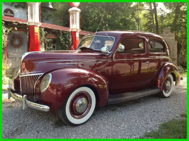 1939 Ford Deluxe Tudor