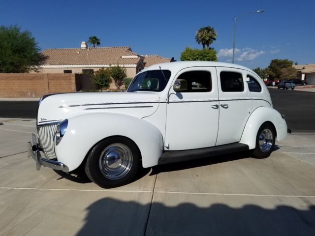 1939 Ford Deluxe