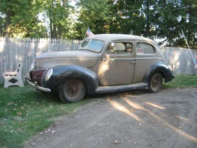 1939 Ford Sedan Deluxe