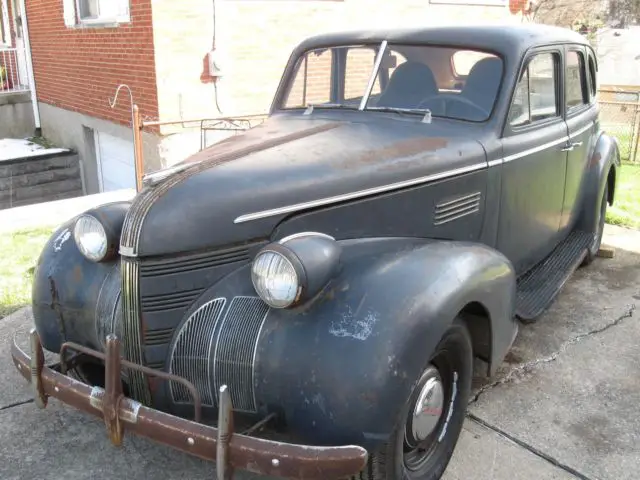 1939 Pontiac 4-Door Sedan