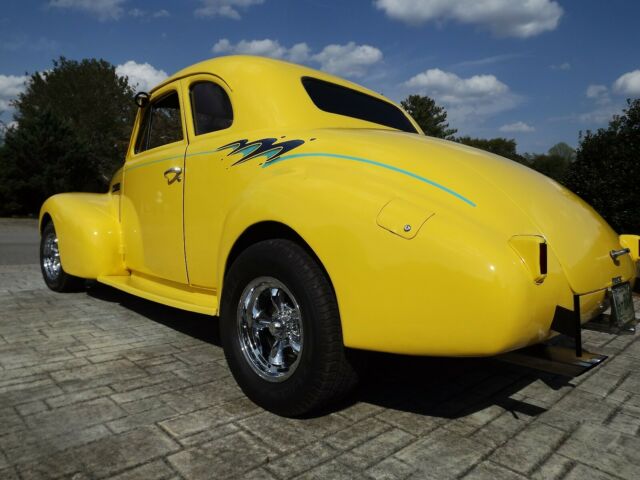 1940 Buick Special Sport Coupe 5 Passenger