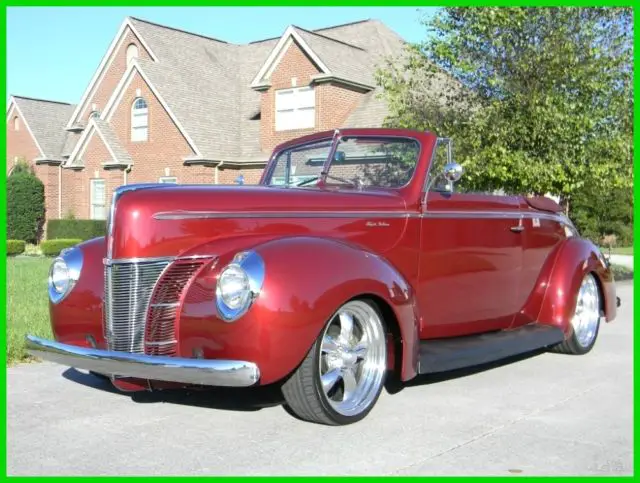 1940 Ford Deluxe Club Coupe Convertible