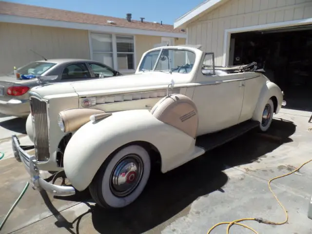 1940 Packard 120